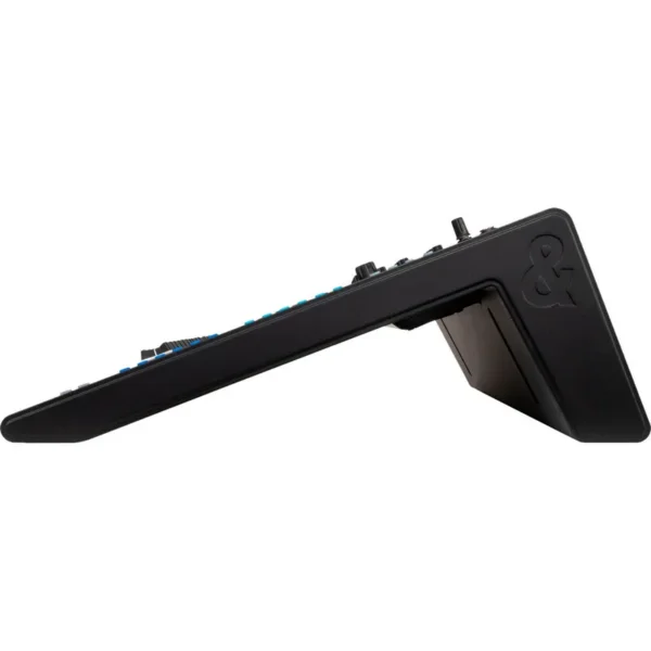 Mezcladora Digital Allen &Heath QU-5 con 16 preamps 32 canales