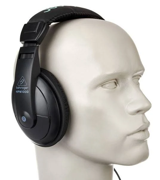 Audífonos Alámbricos Behringer HPM1000-BK Color Negro