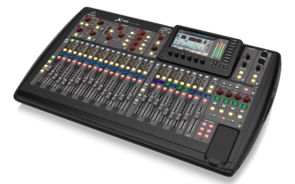 Mezcladora Digital Behringer X32 32 Canales Con Efectos